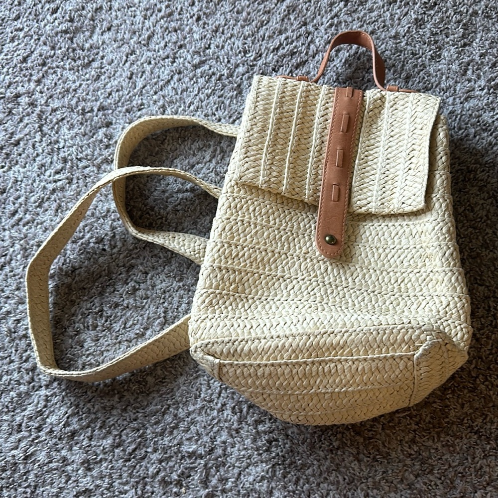 Universal Thread Straw Backpack - image 1